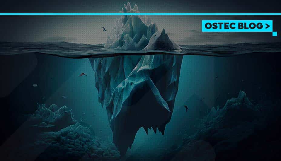 iceberg dentro da água